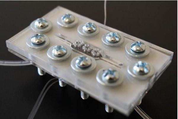 由細(xì)菌提供能量的紙基微流控生物燃料電池 由細(xì)菌提供能量的紙基微流控生物燃料電池